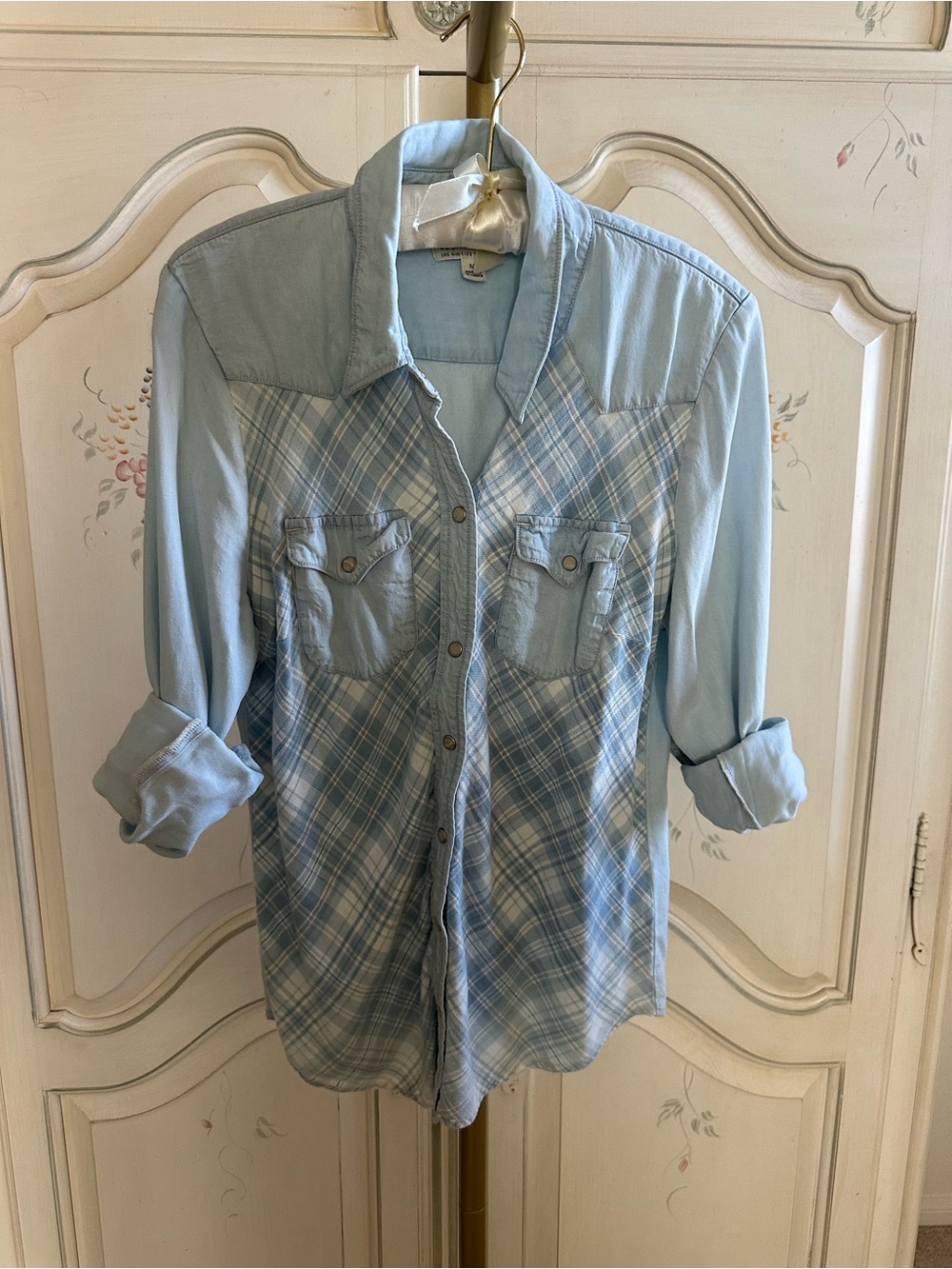Light Blue Plaid Snap-Front Women’s Shirt